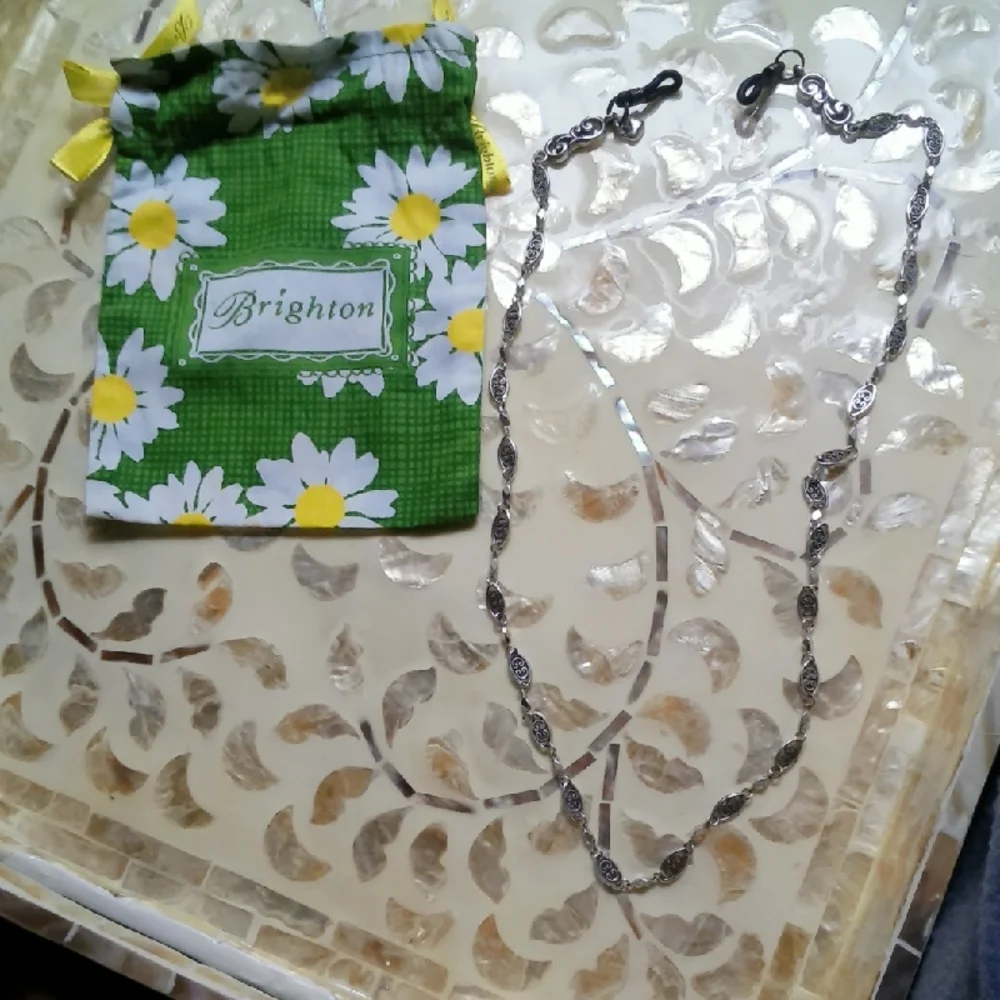 Brighton Silver Eye Glasses Holder Necklace,Beautiful - Picture 1 of 7